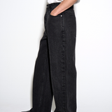 WIDE LEG JEANS in black italian chain twill denim