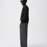 LIGHT V-NECK SWEATER in charcoal