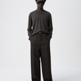 LIGHT V-NECK SWEATER in taupe brown